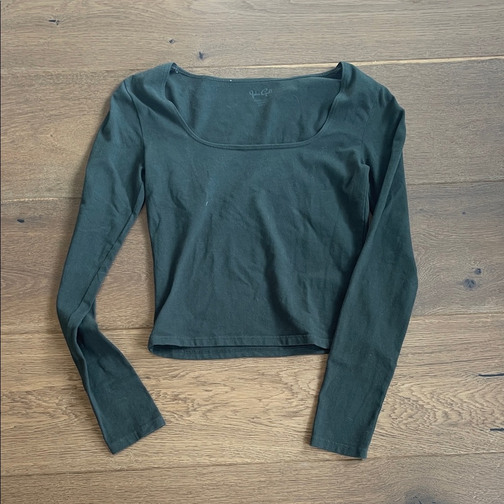 Brandy Melville Green Long Sleeve Top (NEVER WORN)